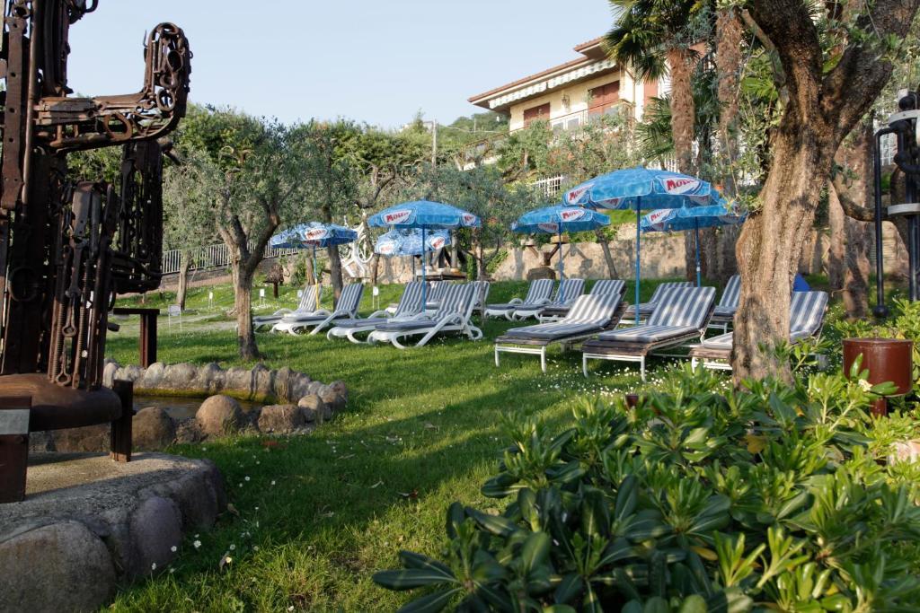 Hotel Fraderiana Torri Del Benaco Habitación foto